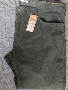 Eddie Bauer Men's Corduroy Pants in Dark Olive